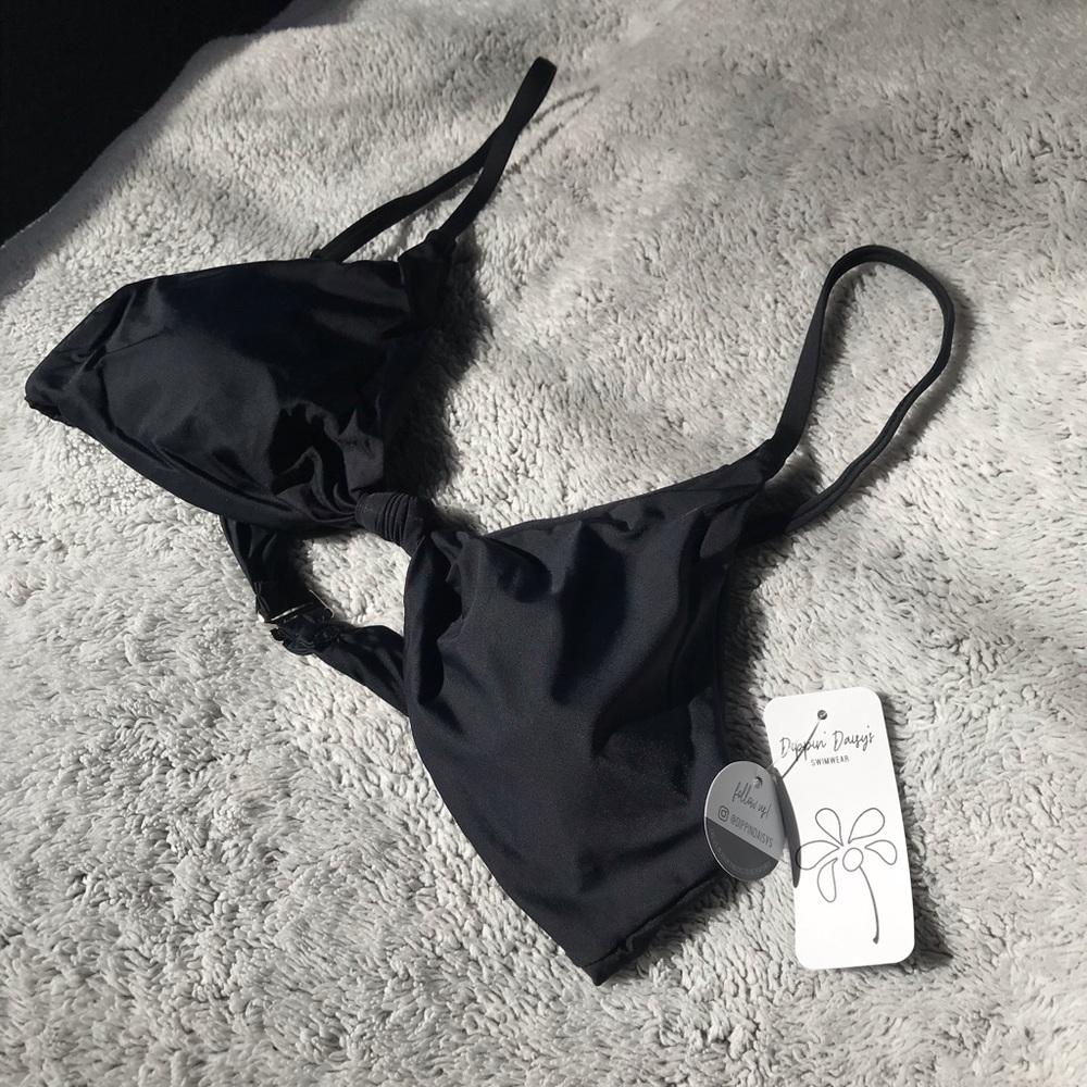 Dippin’ Daisy Zen bikini top in black